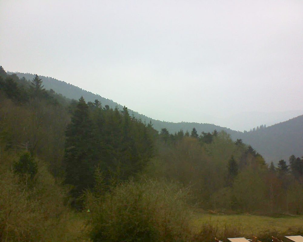 Le petit ballon vu depuis le Domaine Langmatt à Murbach le 13.04.2019 à 13:45 Le petit ballon (Alsace, Vosges) le 13.04.2019 à 13:45