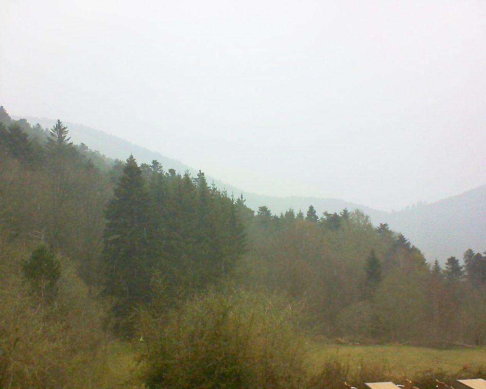 Le petit ballon vu depuis le Domaine Langmatt à Murbach le 13.04.2019 à 16:00 Le petit ballon (Alsace, Vosges) le 13.04.2019 à 16:00