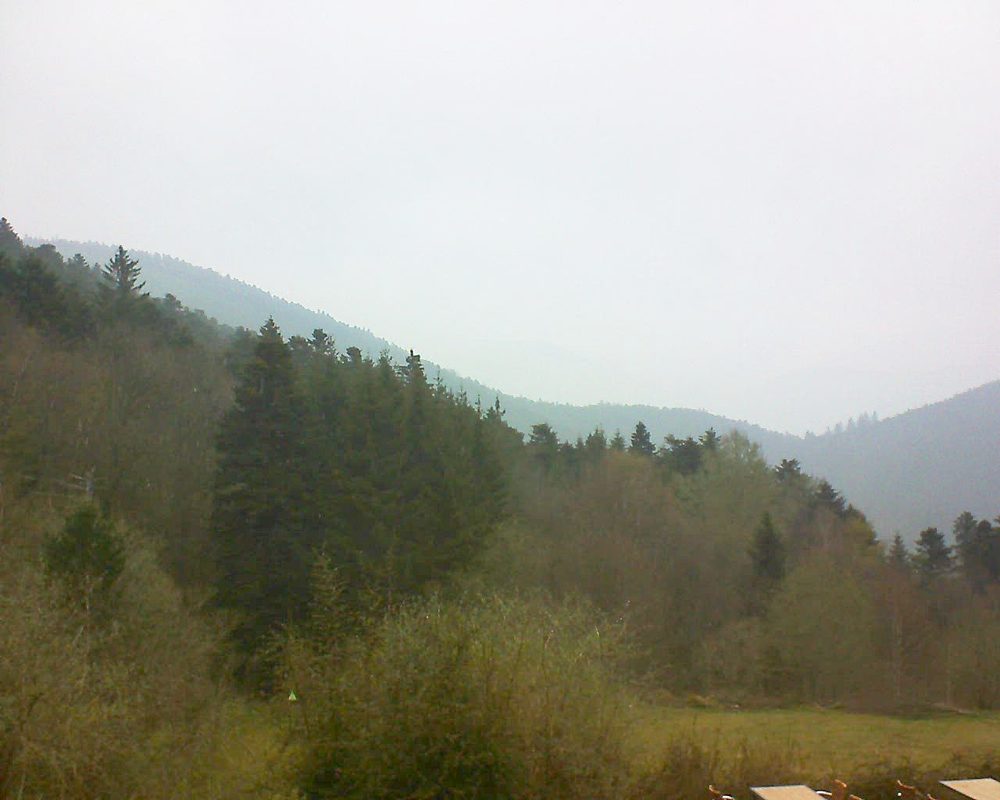 Le petit ballon vu depuis le Domaine Langmatt à Murbach le 13.04.2019 à 17:00 Le petit ballon (Alsace, Vosges) le 13.04.2019 à 17:00
