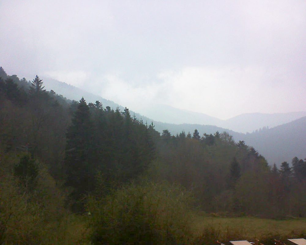 Le petit ballon vu depuis le Domaine Langmatt à Murbach le 13.04.2019 à 18:00 Le petit ballon (Alsace, Vosges) le 13.04.2019 à 18:00