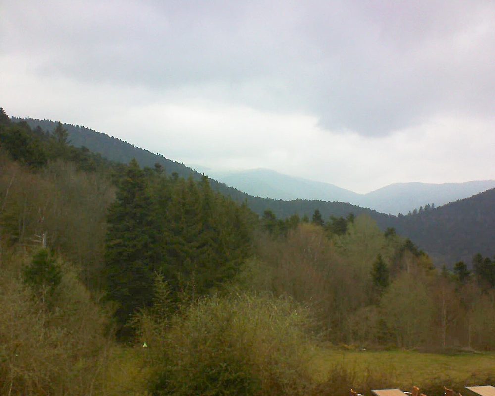 Le petit ballon vu depuis le Domaine Langmatt à Murbach le 14.04.2019 à 12:00 Le petit ballon (Alsace, Vosges) le 14.04.2019 à 12:00