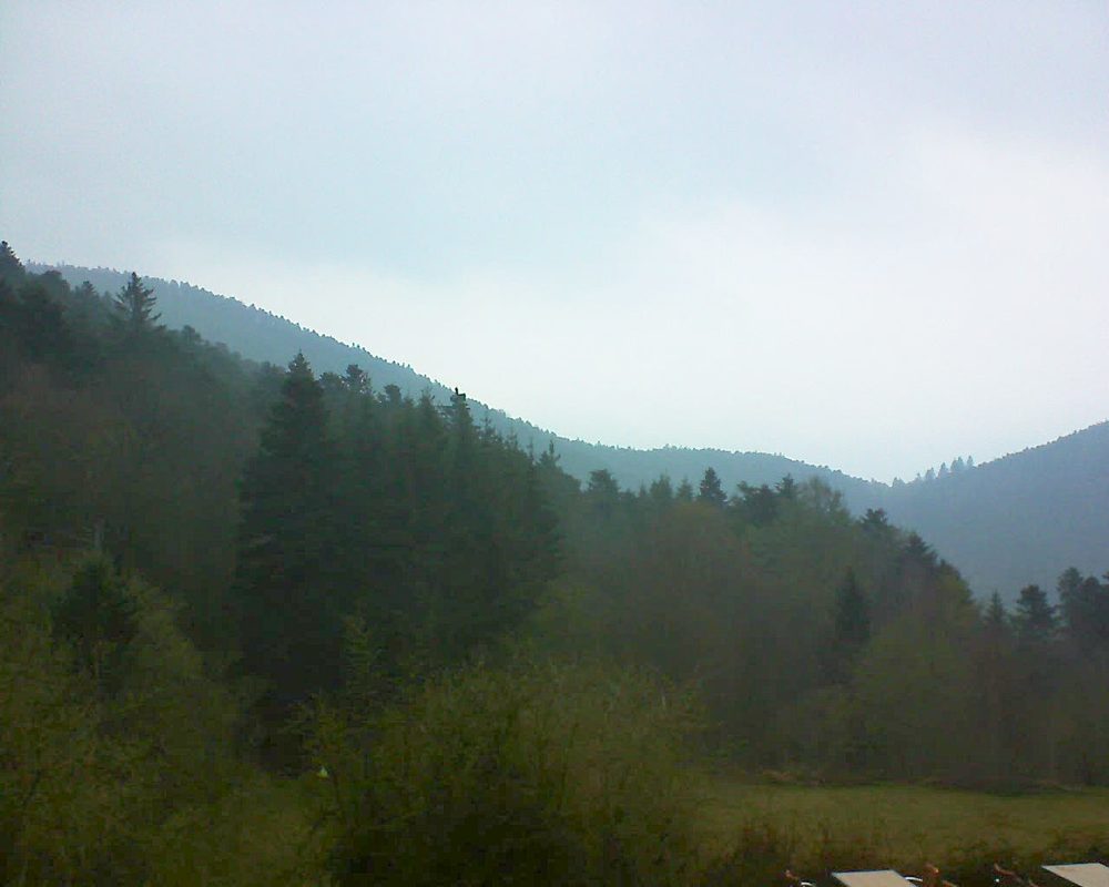 Le petit ballon vu depuis le Domaine Langmatt à Murbach le 14.04.2019 à 19:30 Le petit ballon (Alsace, Vosges) le 14.04.2019 à 19:30