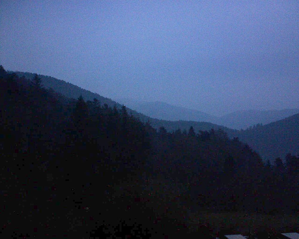 Le petit ballon vu depuis le Domaine Langmatt à Murbach le 14.04.2019 à 20:30 Le petit ballon (Alsace, Vosges) le 14.04.2019 à 20:30