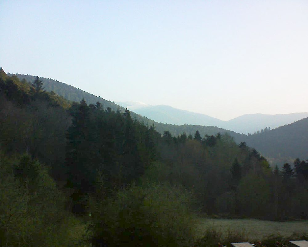 Le petit ballon vu depuis le Domaine Langmatt à Murbach le 15.04.2019 à 07:45 Le petit ballon (Alsace, Vosges) le 15.04.2019 à 07:45
