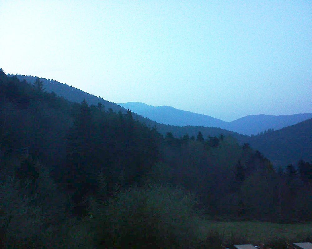 Le petit ballon vu depuis le Domaine Langmatt à Murbach le 15.04.2019 à 20:30 Le petit ballon (Alsace, Vosges) le 15.04.2019 à 20:30