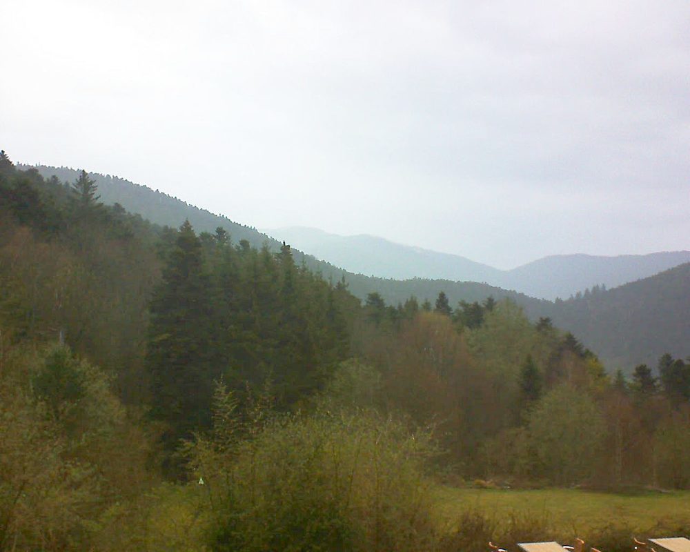 Le petit ballon vu depuis le Domaine Langmatt à Murbach le 16.04.2019 à 18:15 Le petit ballon (Alsace, Vosges) le 16.04.2019 à 18:15