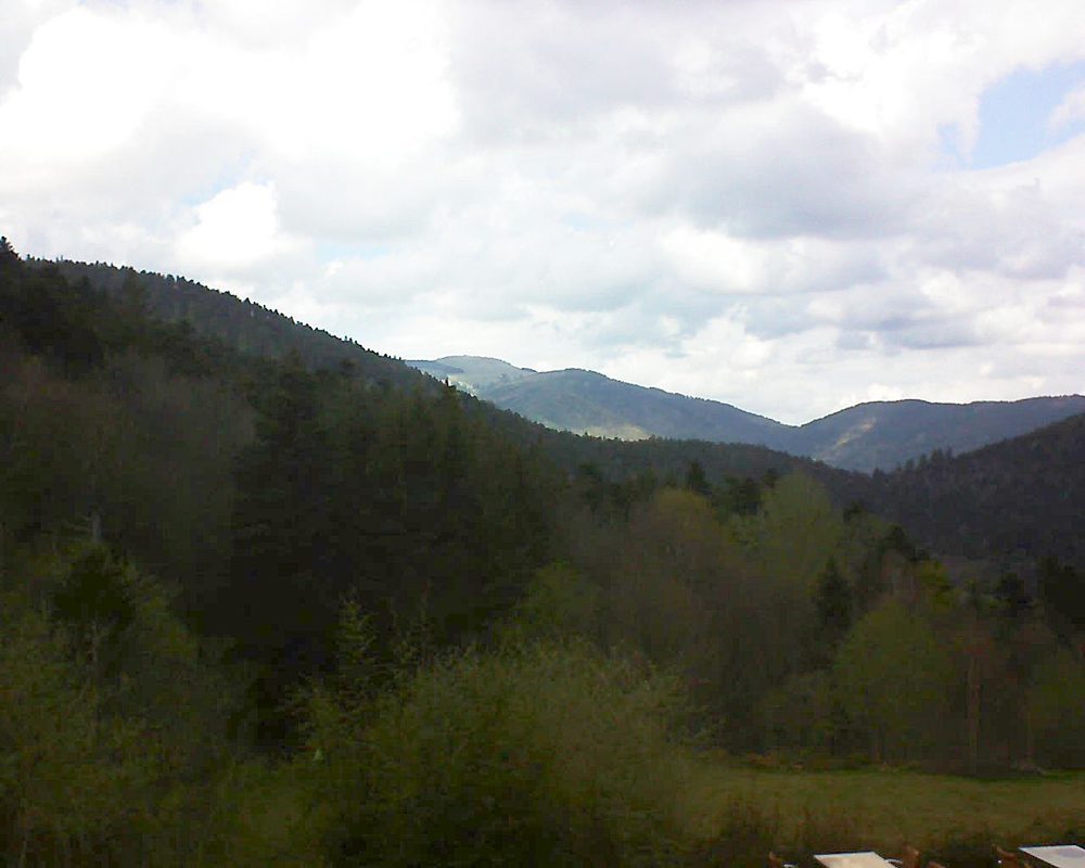 Le petit ballon vu depuis le Domaine Langmatt à Murbach le 17.04.2019 à 15:30 Le petit ballon (Alsace, Vosges) le 17.04.2019 à 15:30