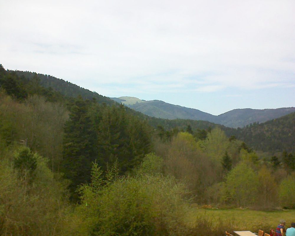 Le petit ballon vu depuis le Domaine Langmatt à Murbach le 21.04.2019 à 16:00 Le petit ballon (Alsace, Vosges) le 21.04.2019 à 16:00