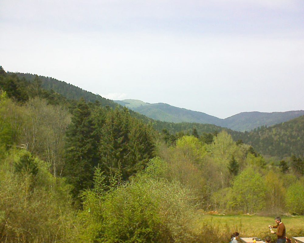 Le petit ballon vu depuis le Domaine Langmatt à Murbach le 23.04.2019 à 15:00 Le petit ballon (Alsace, Vosges) le 23.04.2019 à 15:00