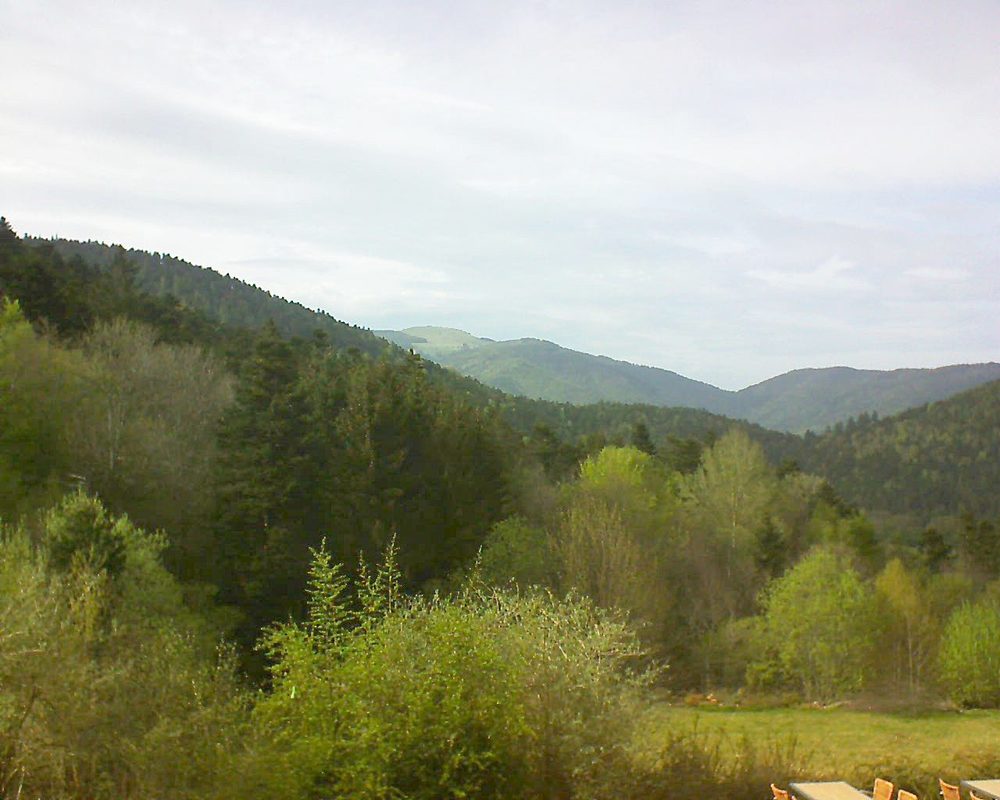 Le petit ballon vu depuis le Domaine Langmatt à Murbach le 23.04.2019 à 17:15 Le petit ballon (Alsace, Vosges) le 23.04.2019 à 17:15