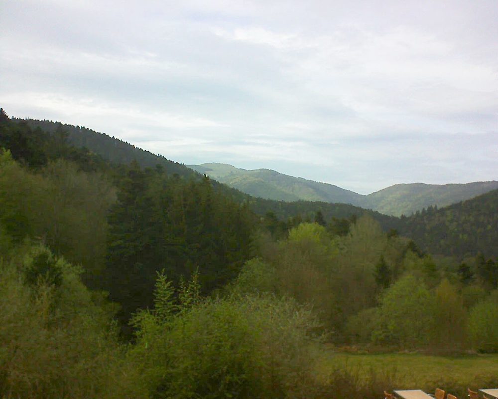 Le petit ballon vu depuis le Domaine Langmatt à Murbach le 23.04.2019 à 17:30 Le petit ballon (Alsace, Vosges) le 23.04.2019 à 17:30