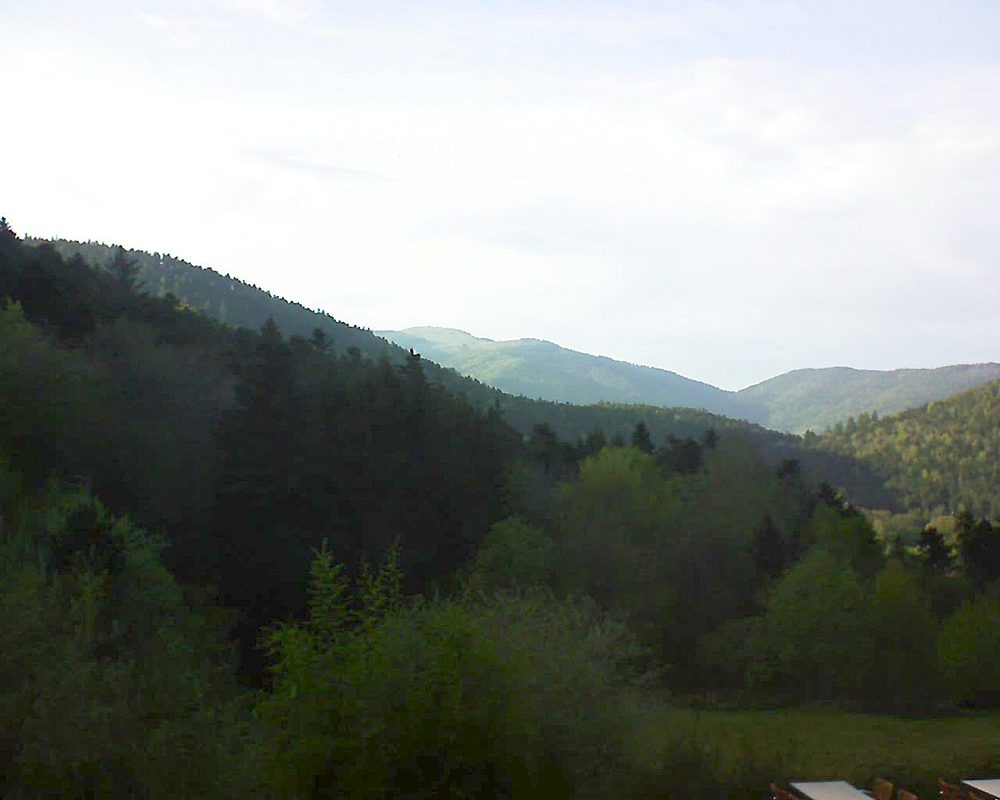 Le petit ballon vu depuis le Domaine Langmatt à Murbach le 23.04.2019 à 18:45 Le petit ballon (Alsace, Vosges) le 23.04.2019 à 18:45