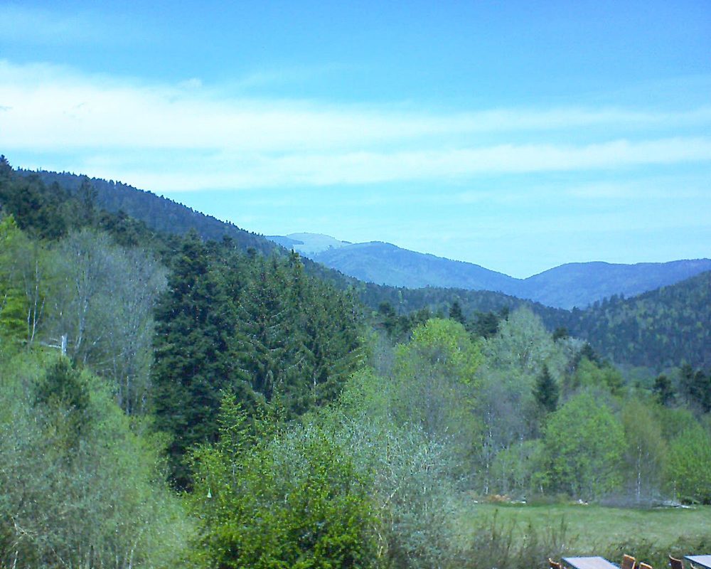 Le petit ballon vu depuis le Domaine Langmatt à Murbach le 24.04.2019 à 13:00 Le petit ballon (Alsace, Vosges) le 24.04.2019 à 13:00