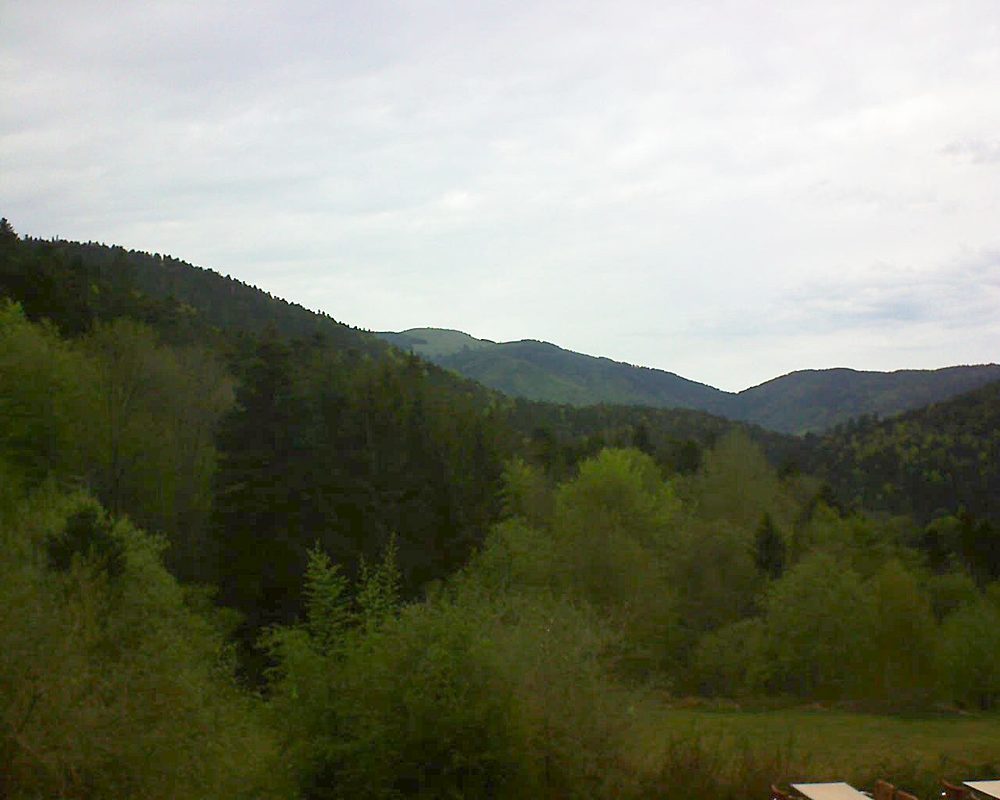 Le petit ballon vu depuis le Domaine Langmatt à Murbach le 25.04.2019 à 17:30 Le petit ballon (Alsace, Vosges) le 25.04.2019 à 17:30