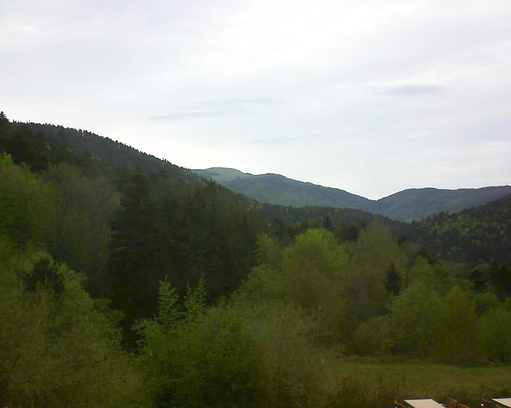 Le petit ballon vu depuis le Domaine Langmatt à Murbach le 25.04.2019 à 18:30 Le petit ballon (Alsace, Vosges) le 25.04.2019 à 18:30