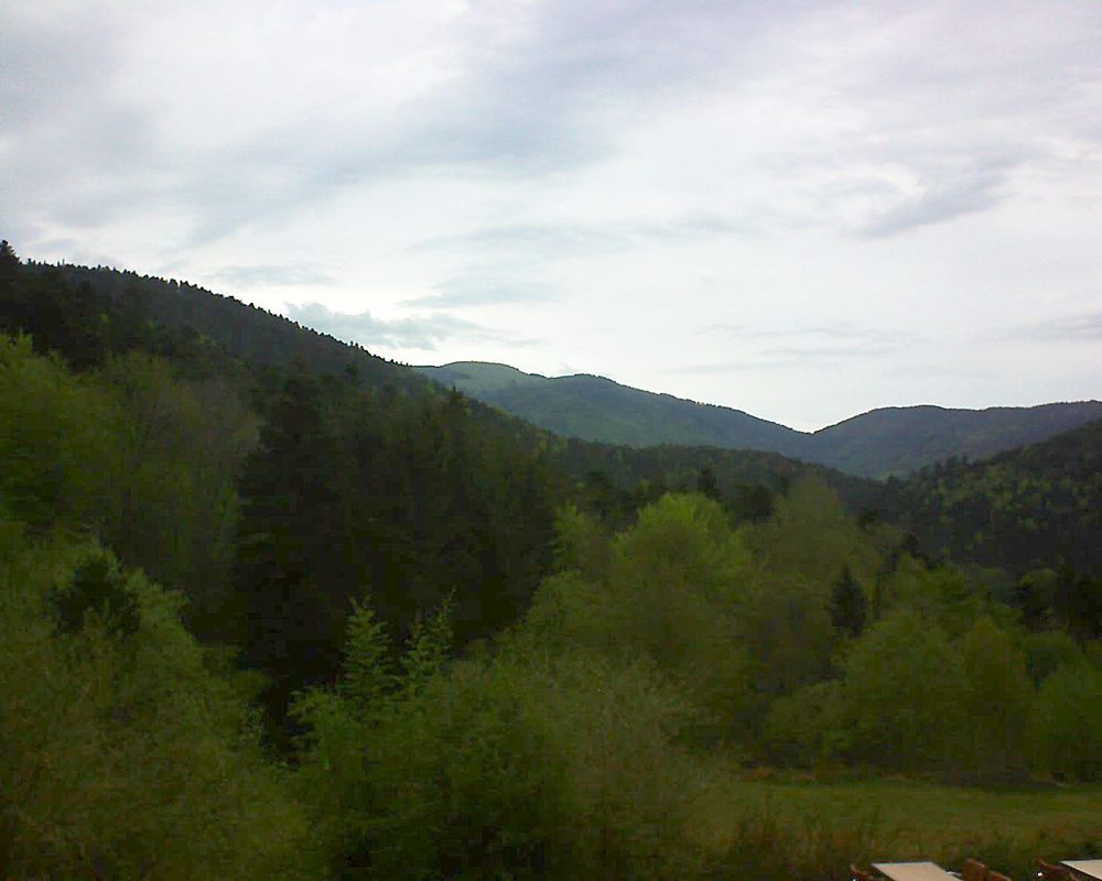 Le petit ballon vu depuis le Domaine Langmatt à Murbach le 25.04.2019 à 18:45 Le petit ballon (Alsace, Vosges) le 25.04.2019 à 18:45