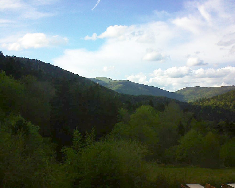 Le petit ballon vu depuis le Domaine Langmatt à Murbach le 26.04.2019 à 19:00 Le petit ballon (Alsace, Vosges) le 26.04.2019 à 19:00