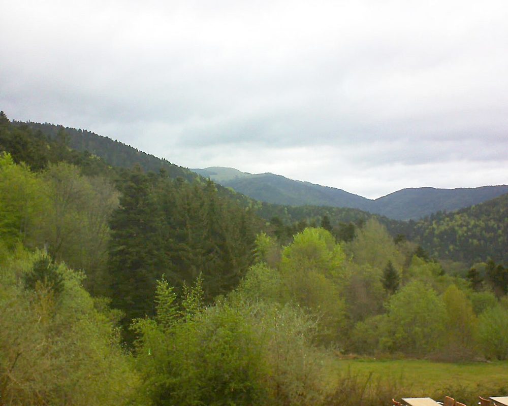 Le petit ballon vu depuis le Domaine Langmatt à Murbach le 27.04.2019 à 10:00 Le petit ballon (Alsace, Vosges) le 27.04.2019 à 10:00