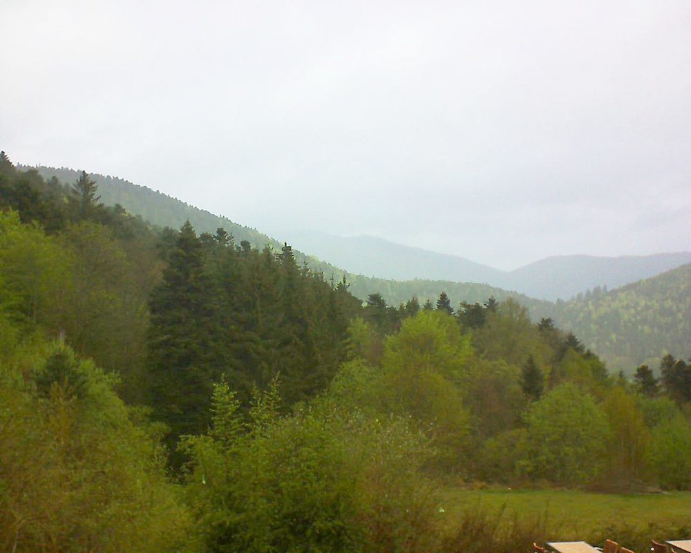 Le petit ballon vu depuis le Domaine Langmatt à Murbach le 27.04.2019 à 11:45 Le petit ballon (Alsace, Vosges) le 27.04.2019 à 11:45