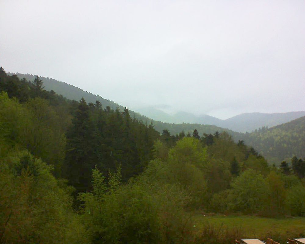 Le petit ballon vu depuis le Domaine Langmatt à Murbach le 27.04.2019 à 14:00 Le petit ballon (Alsace, Vosges) le 27.04.2019 à 14:00
