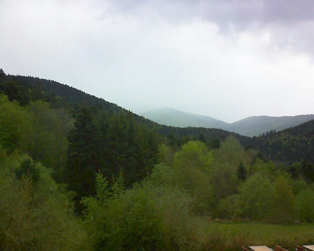 Le petit ballon vu depuis le Domaine Langmatt à Murbach le 27.04.2019 à 17:30 Le petit ballon (Alsace, Vosges) le 27.04.2019 à 17:30