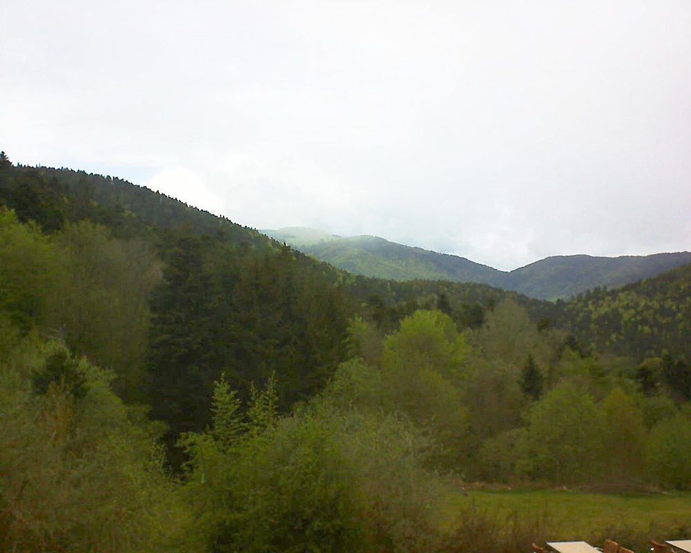 Le petit ballon vu depuis le Domaine Langmatt à Murbach le 28.04.2019 à 14:45 Le petit ballon (Alsace, Vosges) le 28.04.2019 à 14:45