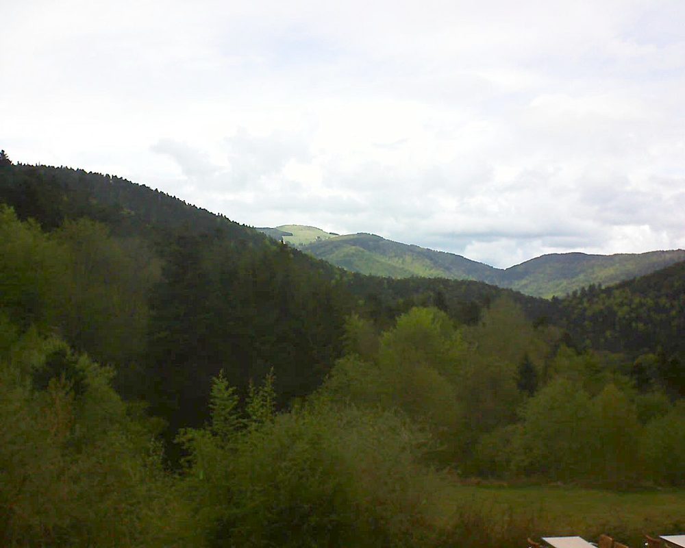 Le petit ballon vu depuis le Domaine Langmatt à Murbach le 28.04.2019 à 15:00 Le petit ballon (Alsace, Vosges) le 28.04.2019 à 15:00
