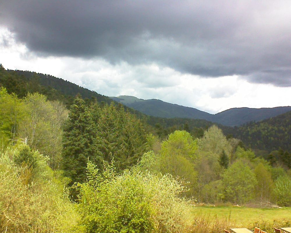 Le petit ballon vu depuis le Domaine Langmatt à Murbach le 29.04.2019 à 13:00 Le petit ballon (Alsace, Vosges) le 29.04.2019 à 13:00