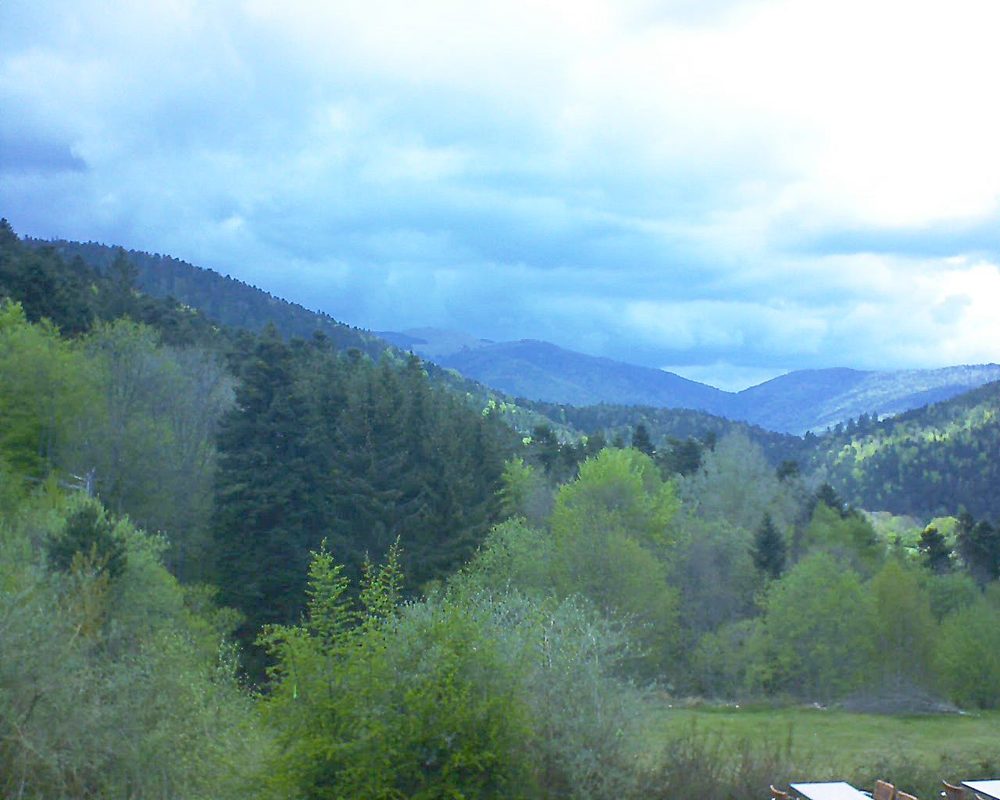 Le petit ballon vu depuis le Domaine Langmatt à Murbach le 29.04.2019 à 14:15 Le petit ballon (Alsace, Vosges) le 29.04.2019 à 14:15