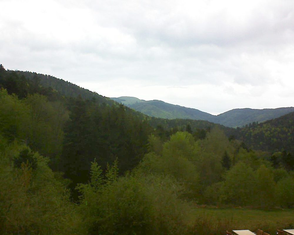 Le petit ballon vu depuis le Domaine Langmatt à Murbach le 29.04.2019 à 15:15 Le petit ballon (Alsace, Vosges) le 29.04.2019 à 15:15