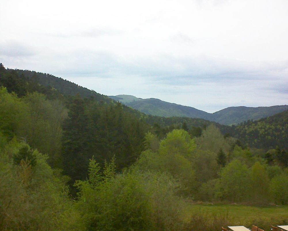 Le petit ballon vu depuis le Domaine Langmatt à Murbach le 29.04.2019 à 19:15 Le petit ballon (Alsace, Vosges) le 29.04.2019 à 19:15