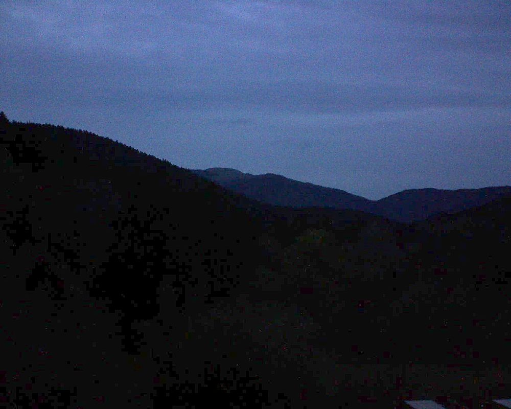 Le petit ballon vu depuis le Domaine Langmatt à Murbach le 29.04.2019 à 21:00 Le petit ballon (Alsace, Vosges) le 29.04.2019 à 21:00