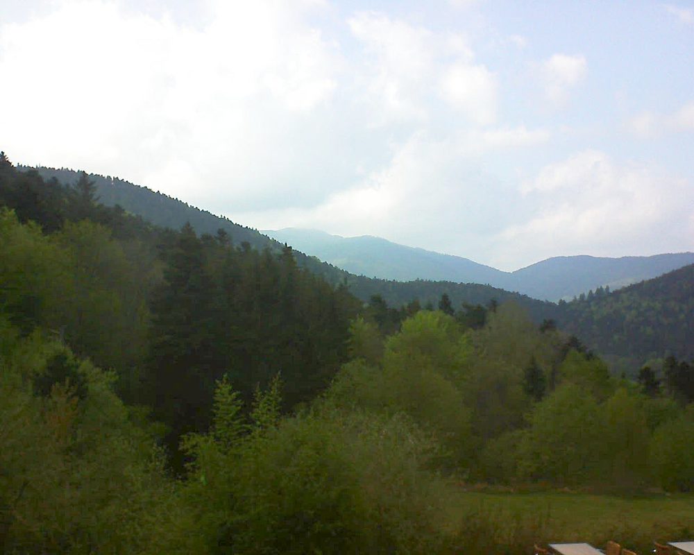Le petit ballon vu depuis le Domaine Langmatt à Murbach le 30.04.2019 à 18:30 Le petit ballon (Alsace, Vosges) le 30.04.2019 à 18:30