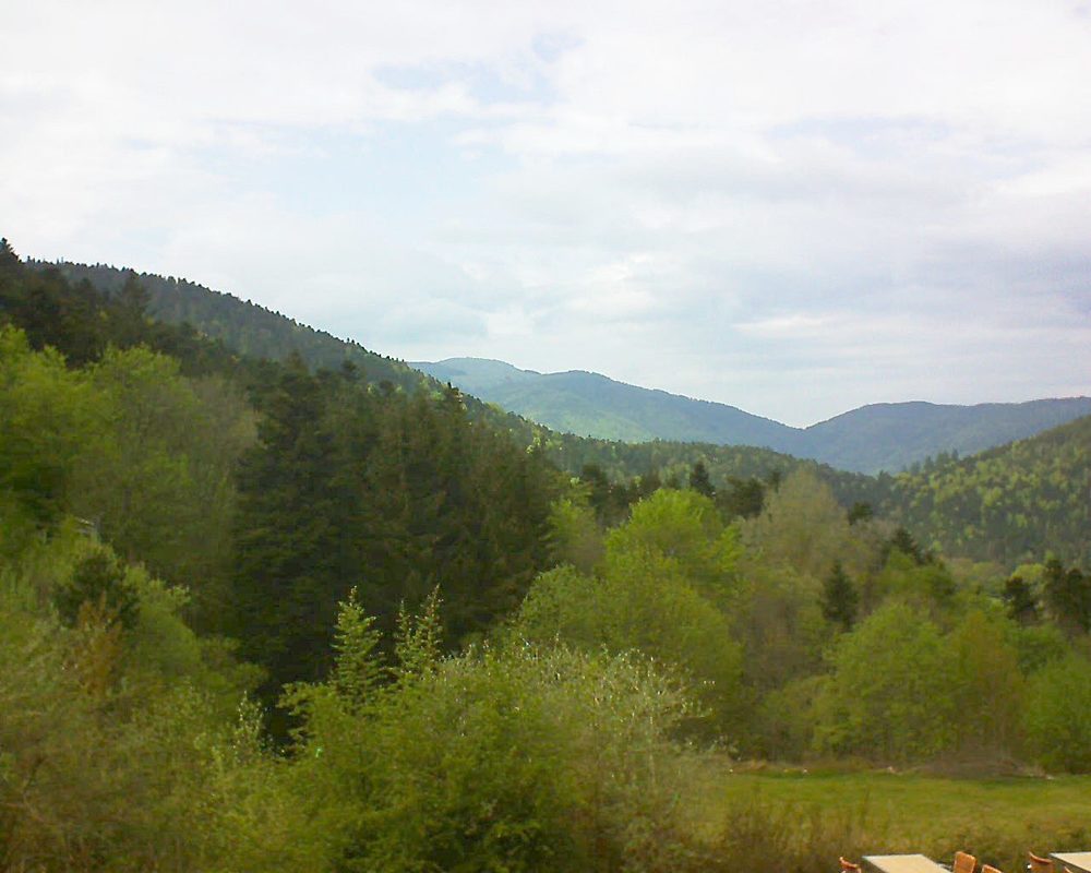 Le petit ballon vu depuis le Domaine Langmatt à Murbach le 02.05.2019 à 16:00 Le petit ballon (Alsace, Vosges) le 02.05.2019 à 16:00