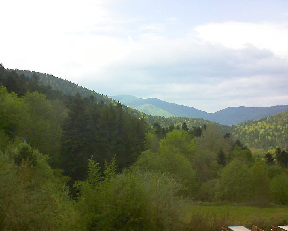 Le petit ballon vu depuis le Domaine Langmatt à Murbach le 02.05.2019 à 16:30 Le petit ballon (Alsace, Vosges) le 02.05.2019 à 16:30