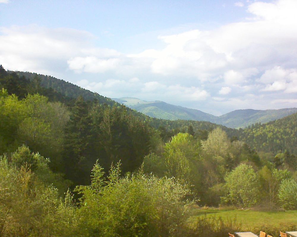 Le petit ballon vu depuis le Domaine Langmatt à Murbach le 02.05.2019 à 17:30 Le petit ballon (Alsace, Vosges) le 02.05.2019 à 17:30