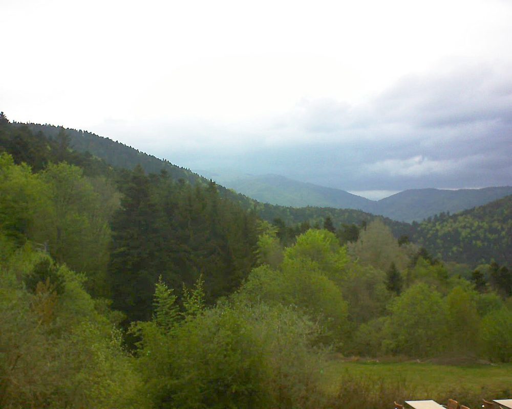 Le petit ballon vu depuis le Domaine Langmatt à Murbach le 02.05.2019 à 18:45 Le petit ballon (Alsace, Vosges) le 02.05.2019 à 18:45