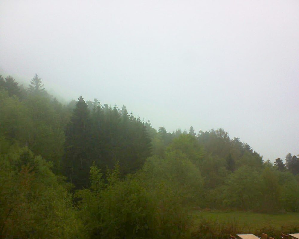 Le petit ballon vu depuis le Domaine Langmatt à Murbach le 04.05.2019 à 14:45 Le petit ballon (Alsace, Vosges) le 04.05.2019 à 14:45