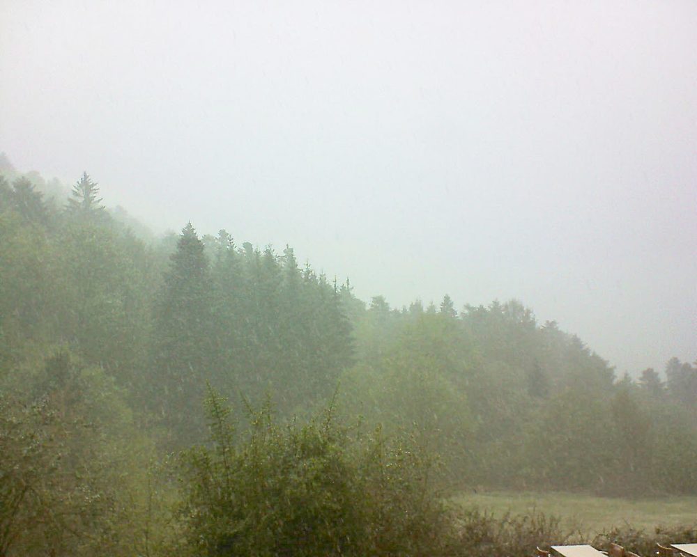 Le petit ballon vu depuis le Domaine Langmatt à Murbach le 04.05.2019 à 15:15 Le petit ballon (Alsace, Vosges) le 04.05.2019 à 15:15