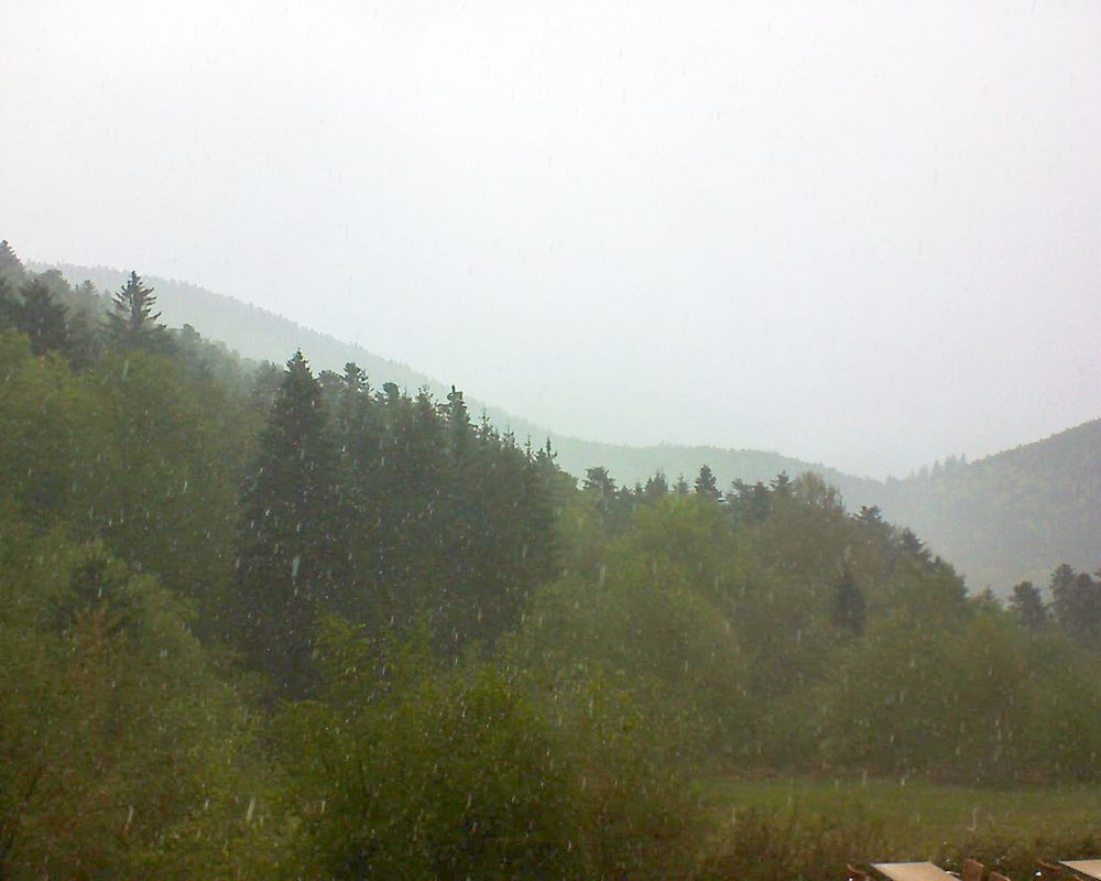 Le petit ballon vu depuis le Domaine Langmatt à Murbach le 05.05.2019 à 13:00 Le petit ballon (Alsace, Vosges) le 05.05.2019 à 13:00