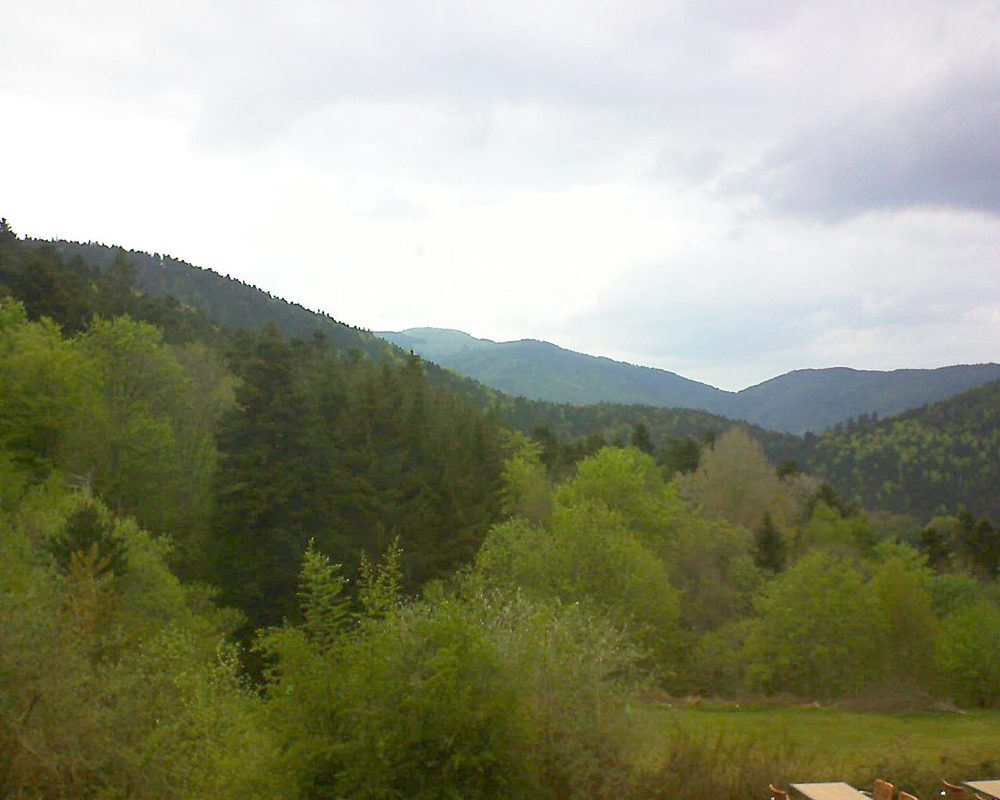 Le petit ballon vu depuis le Domaine Langmatt à Murbach le 06.05.2019 à 18:00 Le petit ballon (Alsace, Vosges) le 06.05.2019 à 18:00
