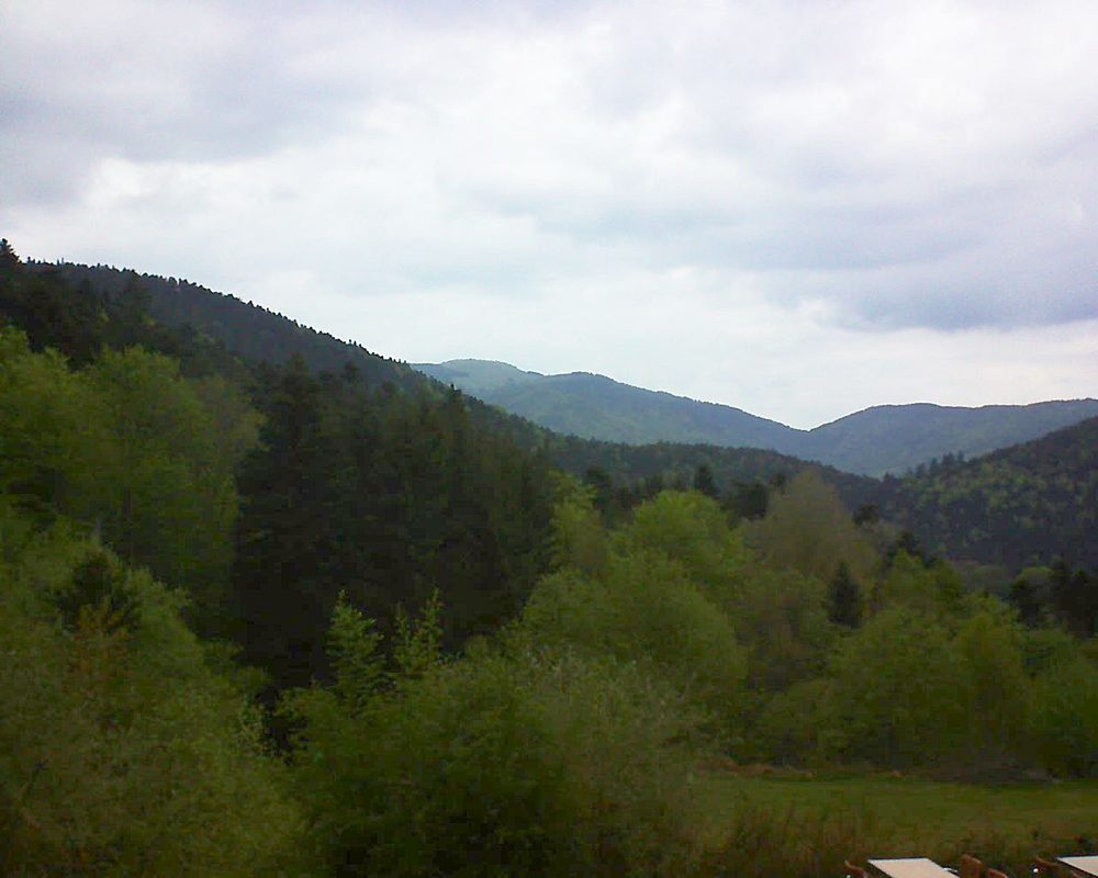 Le petit ballon vu depuis le Domaine Langmatt à Murbach le 06.05.2019 à 19:30 Le petit ballon (Alsace, Vosges) le 06.05.2019 à 19:30