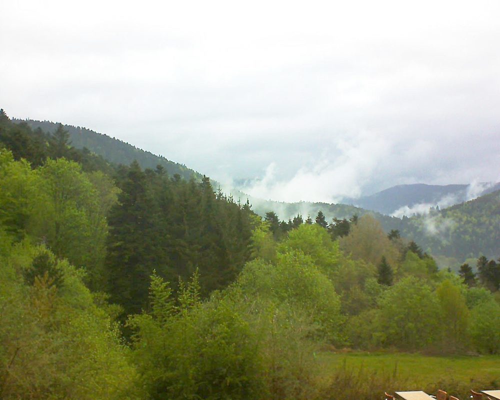 Le petit ballon vu depuis le Domaine Langmatt à Murbach le 08.05.2019 à 10:45 Le petit ballon (Alsace, Vosges) le 08.05.2019 à 10:45