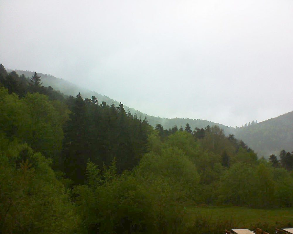 Le petit ballon vu depuis le Domaine Langmatt à Murbach le 08.05.2019 à 14:00 Le petit ballon (Alsace, Vosges) le 08.05.2019 à 14:00