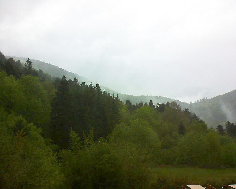 Le petit ballon vu depuis le Domaine Langmatt à Murbach le 08.05.2019 à 15:00 Le petit ballon (Alsace, Vosges) le 08.05.2019 à 15:00