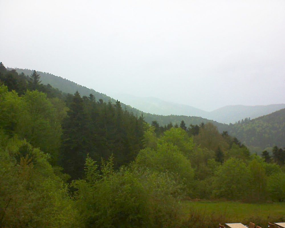 Le petit ballon vu depuis le Domaine Langmatt à Murbach le 08.05.2019 à 18:15 Le petit ballon (Alsace, Vosges) le 08.05.2019 à 18:15