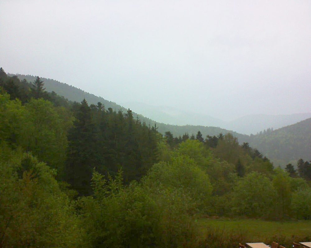 Le petit ballon vu depuis le Domaine Langmatt à Murbach le 08.05.2019 à 18:30 Le petit ballon (Alsace, Vosges) le 08.05.2019 à 18:30