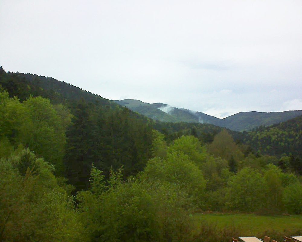 Le petit ballon vu depuis le Domaine Langmatt à Murbach le 08.05.2019 à 19:30 Le petit ballon (Alsace, Vosges) le 08.05.2019 à 19:30