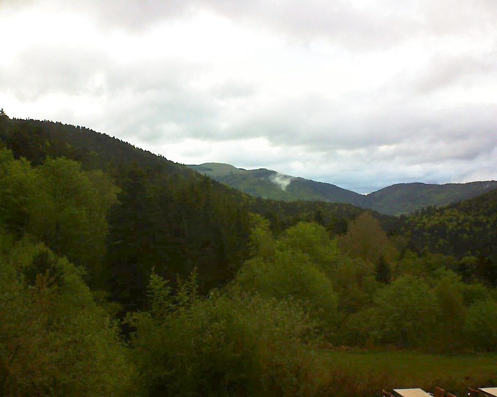 Le petit ballon vu depuis le Domaine Langmatt à Murbach le 08.05.2019 à 20:45 Le petit ballon (Alsace, Vosges) le 08.05.2019 à 20:45
