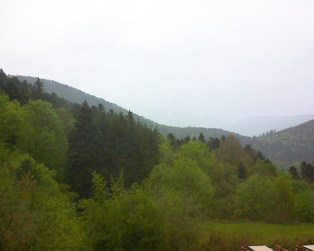 Le petit ballon vu depuis le Domaine Langmatt à Murbach le 09.05.2019 à 08:15 Le petit ballon (Alsace, Vosges) le 09.05.2019 à 08:15